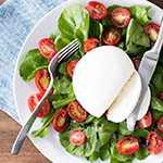 Burratina cu rucola și roșii cherry